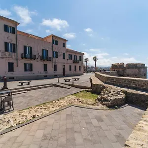 ** Pensión Palau Marco Polo Italia
